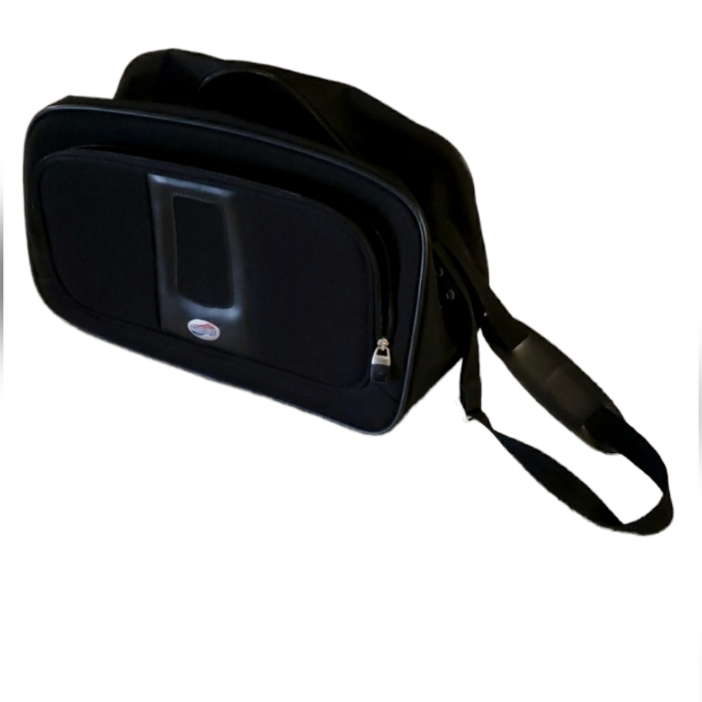 American tourister shoulder bag
